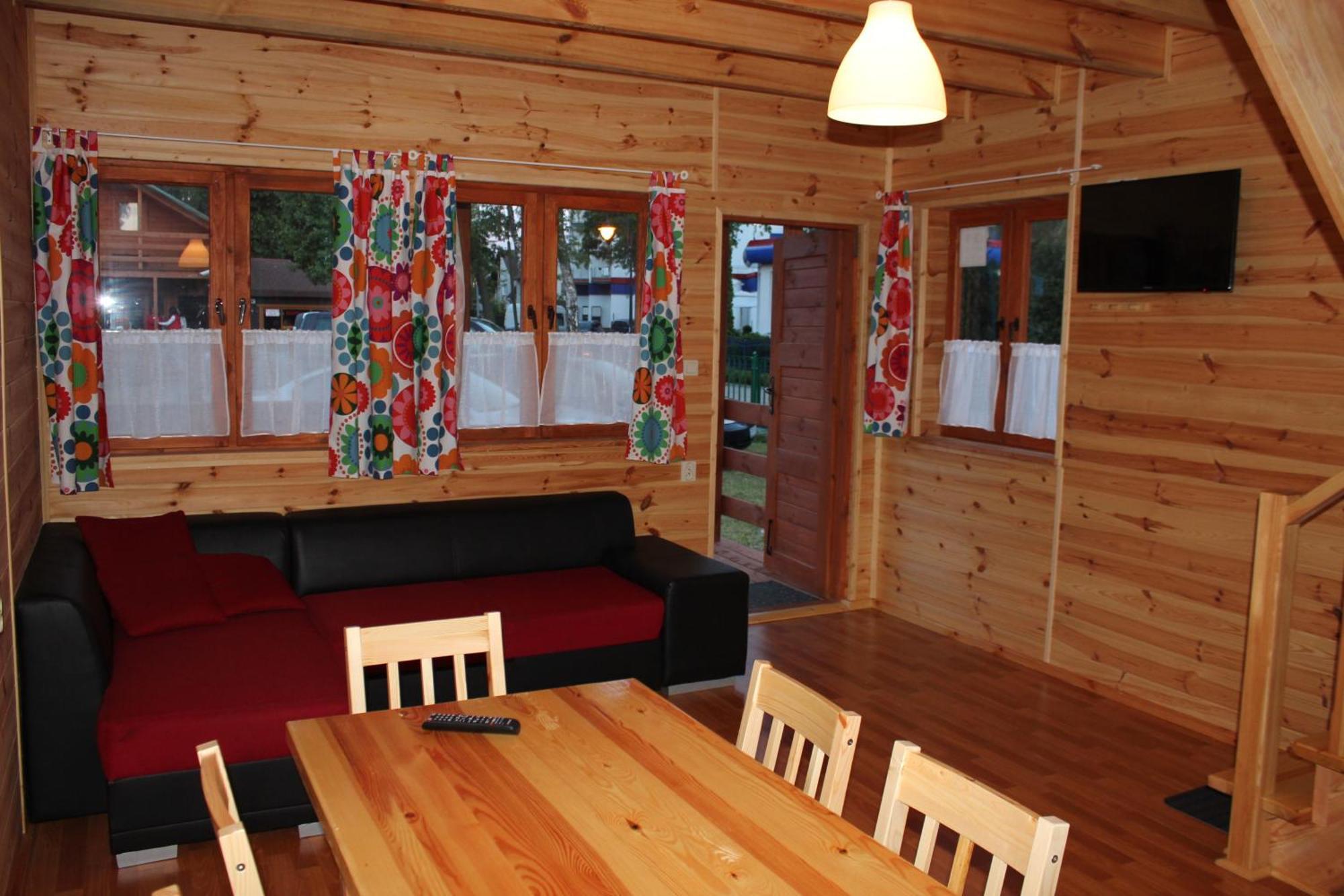 Mlodziezowy Domek Dla Grup Eldorado Mielno Centrum, 200M Od Morza Exteriör bild