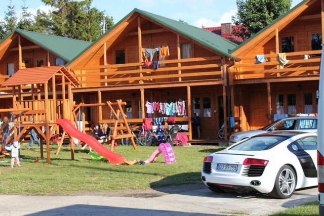 Mlodziezowy Domek Dla Grup Eldorado Mielno Centrum, 200M Od Morza Exteriör bild
