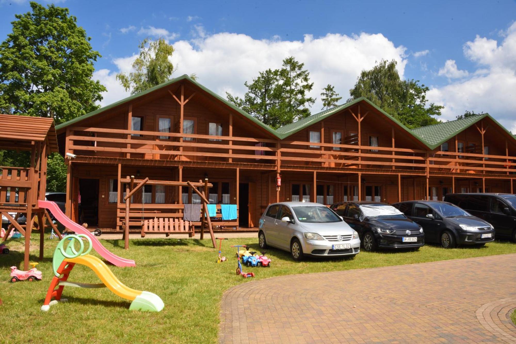 Mlodziezowy Domek Dla Grup Eldorado Mielno Centrum, 200M Od Morza Exteriör bild