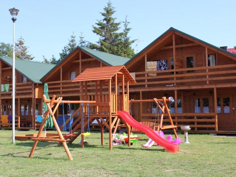 Mlodziezowy Domek Dla Grup Eldorado Mielno Centrum, 200M Od Morza Exteriör bild