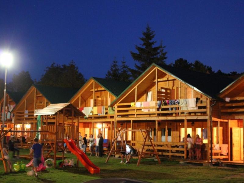 Mlodziezowy Domek Dla Grup Eldorado Mielno Centrum, 200M Od Morza Exteriör bild